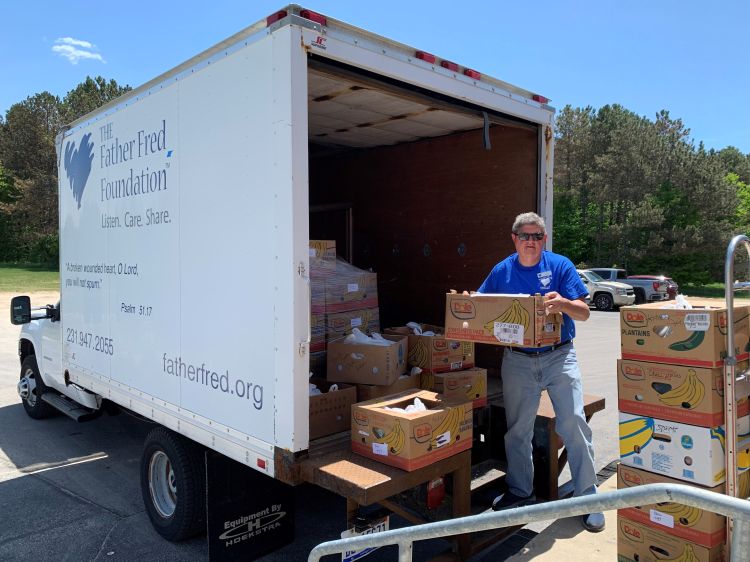 Local preschool delivers supplies so students can make Mother's