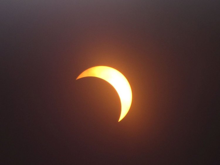 how to see the eclipse safely in michigan