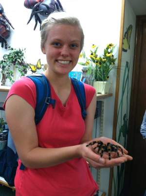 Featured Entomology undergraduate student Katie Demeuse