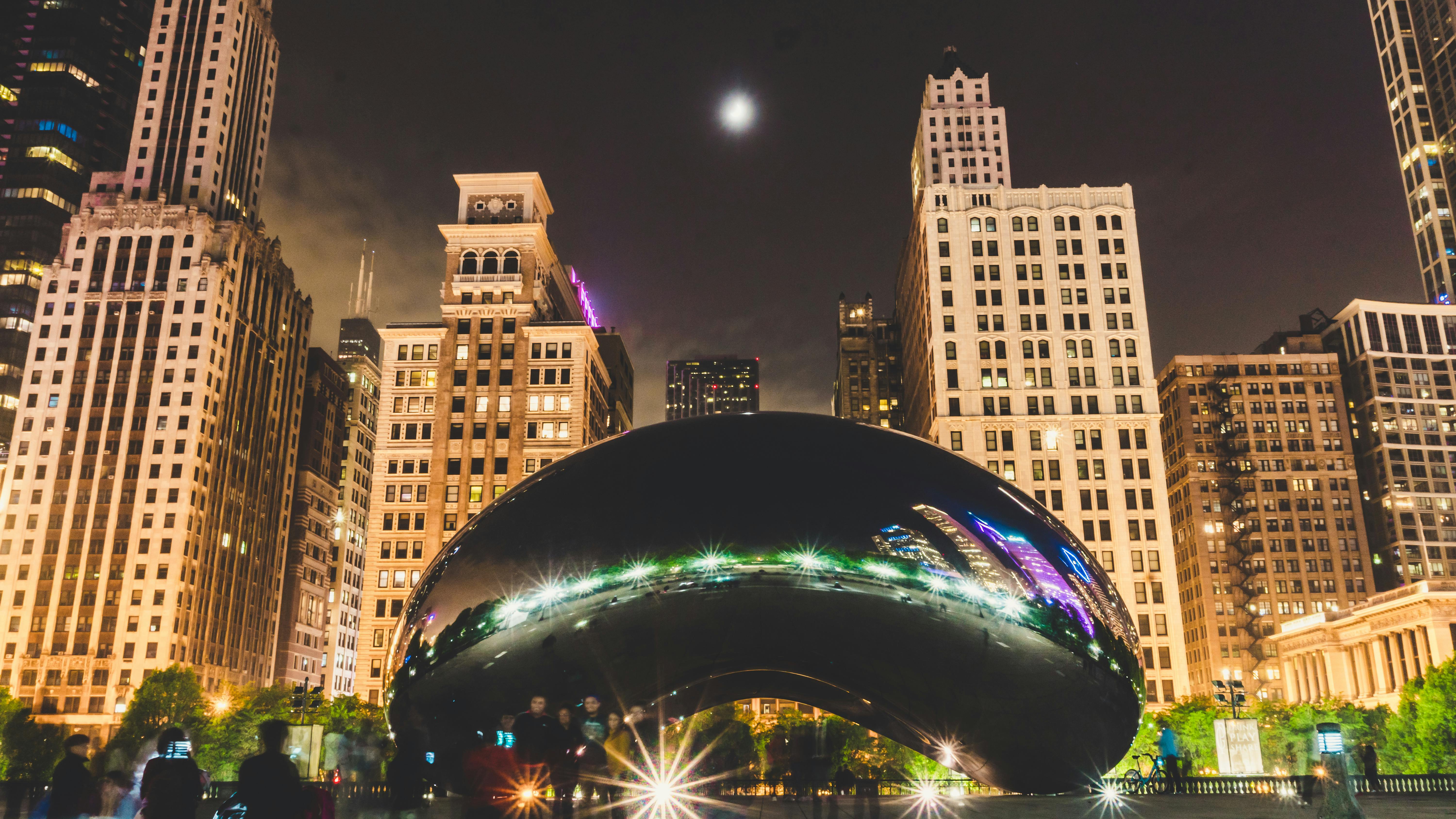 Chicago skyline with bean